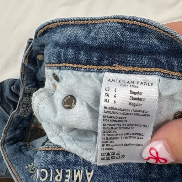 American Eagle Outfitters Men's Relaxed Blue Jeans - Picture 4 of 5